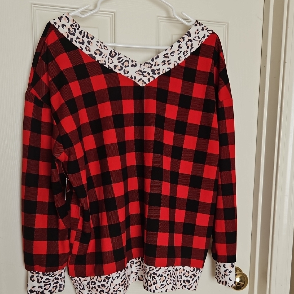 Cheetah And Plaid Print Sweater Size Large Boutique Top
